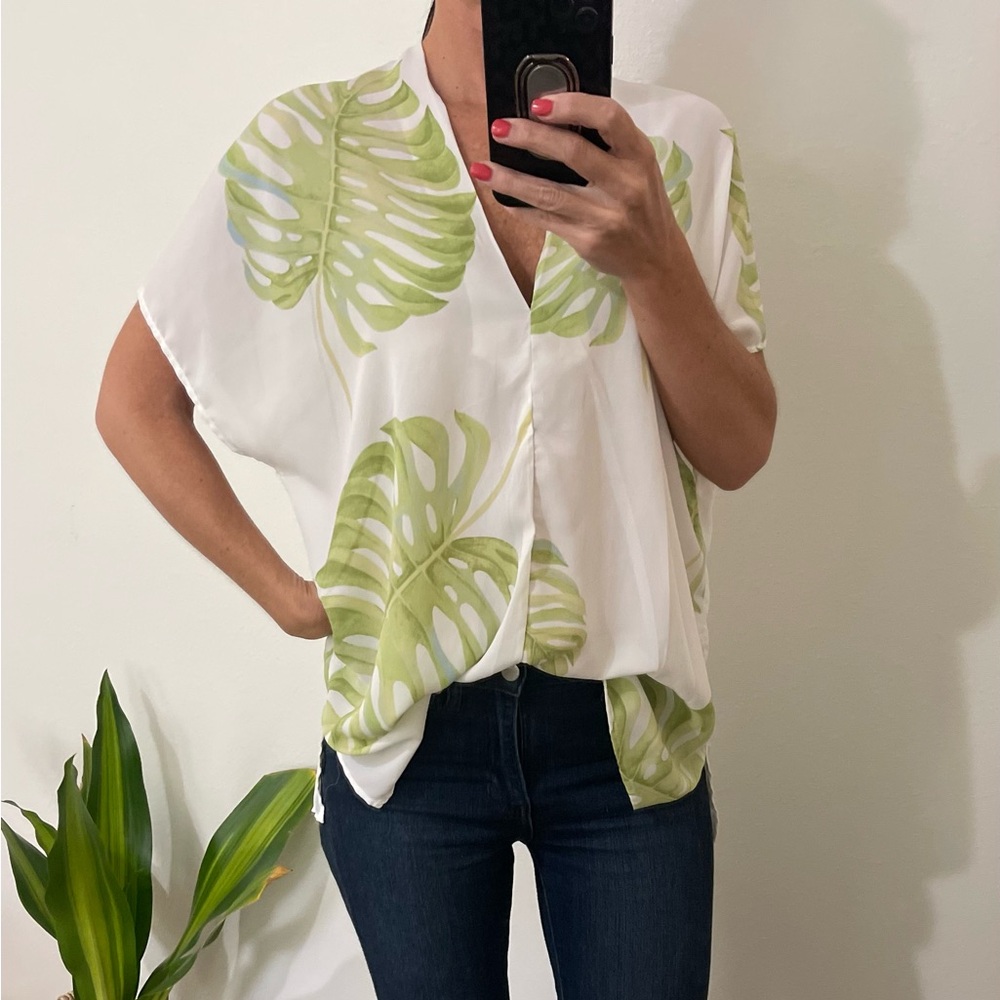 Boutique brand. Size small. Oversize tunic top.